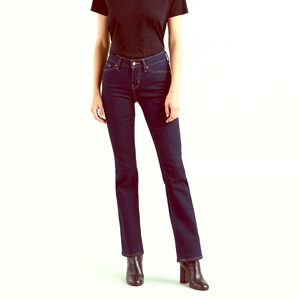 Levi’s 715 bootcut Women’s jeans.  Size 33 long.